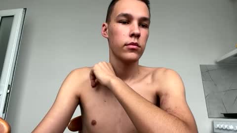 Snapshot of vexonheat chatting on 09/12/25, 08:25 VexonHeat online show from 09/12/25, 08:25