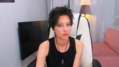 Via online show from 09/11/25, 09:15