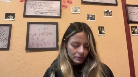 Snapshot of viajemos chatting on 07/13/26, 02:25 papichulo y mamichula online show from 07/13/26, 02:25
