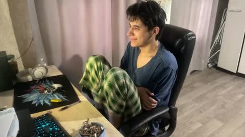 vialeras online show from 11/03/25, 06:25