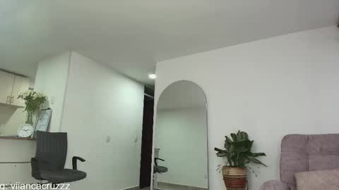 Snapshot of vianca_cruzz chatting on 02/14/25, 10:47 Vianca Cruz online show from 02/14/25, 10:47