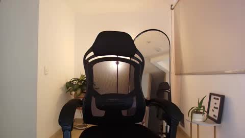 Snapshot of vianca_cruzz chatting on 11/19/25, 01:33 Vianca Cruz online show from 11/19/25, 01:33