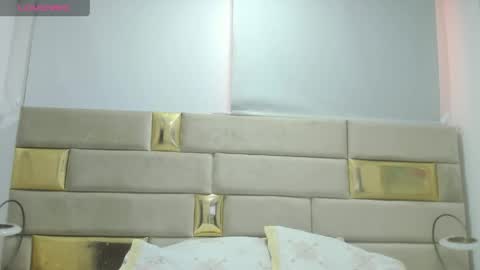 Vianca Vidal online show from 04/15/26, 07:58