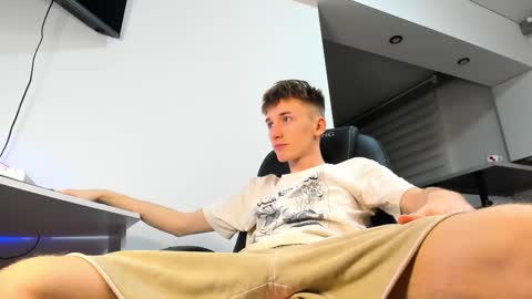 vibemygirl online show from 02/25/25, 01:17