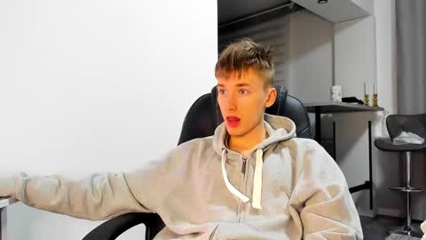 vibemygirl online show from 03/05/25, 01:06