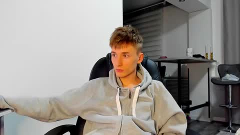 vibemygirl online show from 03/05/25, 04:13