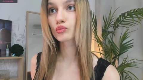 Mikky online show from 03/03/25, 11:22