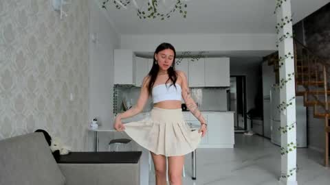 Eleonora online show from 05/13/26, 11:40