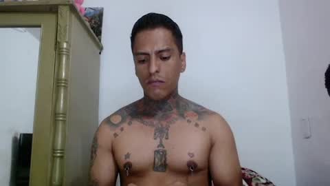 Snapshot of vicctorzc chatting on 04/30/26, 06:25 Victor cardenas online show from 04/30/26, 06:25