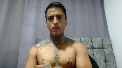 Snapshot of vicctorzc chatting on 06/10/26, 11:03 Victor cardenas online show from 06/10/26, 11:03
