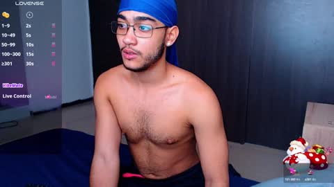 Snapshot of vicente_mendoza chatting on 12/21/24, 08:21 Vic online show from 12/21/24, 08:21