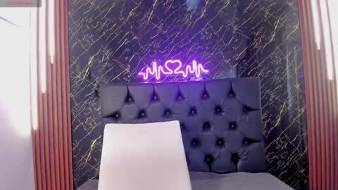 Vichy  Everyday From 1400 to 2130 Col Time online show from 11/19/25, 07:58