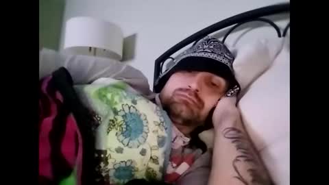 viciouzz1 online show from 11/28/25, 05:43