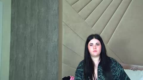 VickiBrooks online show from 02/04/25, 08:38