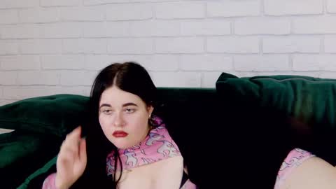 VickiBrooks online show from 02/14/25, 01:13