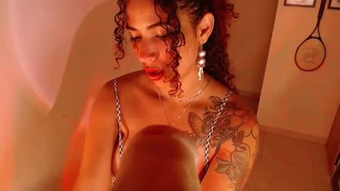 Snapshot of vicky_crazy chatting on 02/06/25, 12:00 Vicky  online show from 02/06/25, 12:00