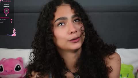 Snapshot of vicky_curly chatting on 12/14/25, 03:01 vicky_curly online show from 12/14/25, 03:01