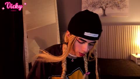  Vicky  online show from 02/03/26, 04:34