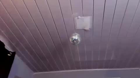  Vicky  online show from 03/25/26, 01:17