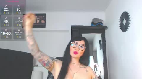 Vicky  online show from 04/10/26, 11:04