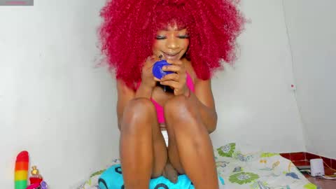 Snapshot of vicky_hotteei chatting on 11/12/25, 02:34 vicky manuela online show from 11/12/25, 02:34