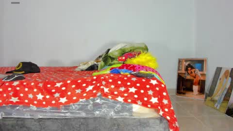 vicky manuela online show from 04/07/26, 02:56