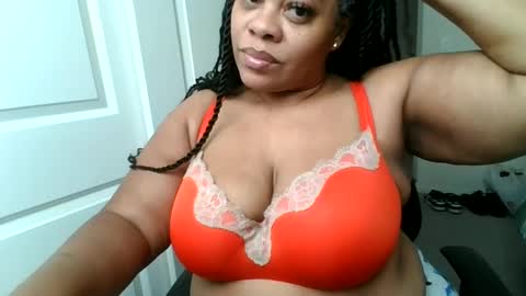 Snapshot of vickycake chatting on 01/30/25, 10:08 Vicky Cake online show from 01/30/25, 10:08
