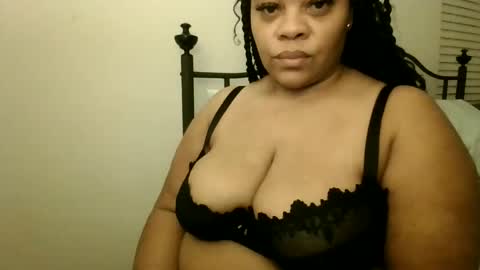 Snapshot of vickycake chatting on 02/03/25, 02:58 Vicky Cake online show from 02/03/25, 02:58