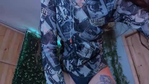 Snapshot of vickyjackson_ chatting on 02/14/26, 04:48 Victoria online show from 02/14/26, 04:48