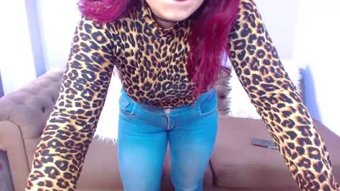 Vicky online show from 01/04/25, 05:47