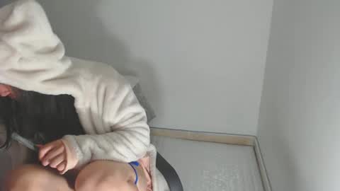 vickyjuice1 online show from 01/18/25, 01:52