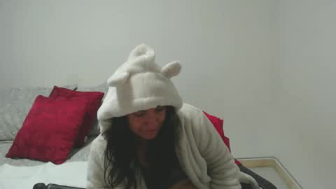 vickyjuice1 online show from 03/11/25, 04:07