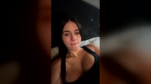 Vicky online show from 04/05/26, 12:52