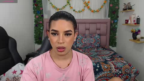 Snapshot of vickyxdany chatting on 12/07/24, 09:22 vickyxdany online show from 12/07/24, 09:22