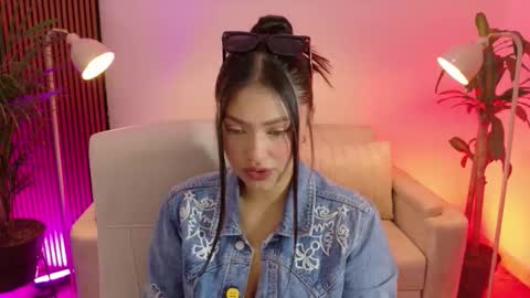 victoria online show from 01/09/26, 01:14