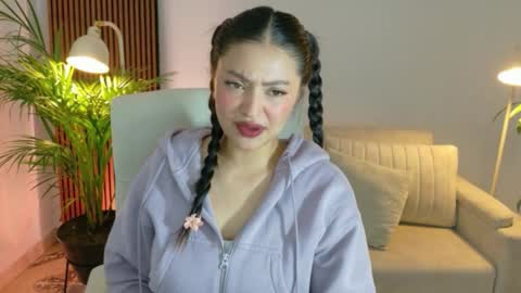 Snapshot of victoria___moon chatting on 05/11/26, 01:50 victoria online show from 05/11/26, 01:50