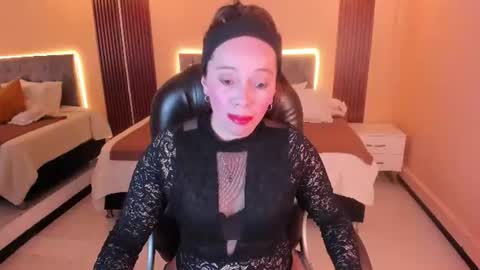 Snapshot of victoria__blake chatting on 07/01/26, 07:24 victoria__blake online show from 07/01/26, 07:24