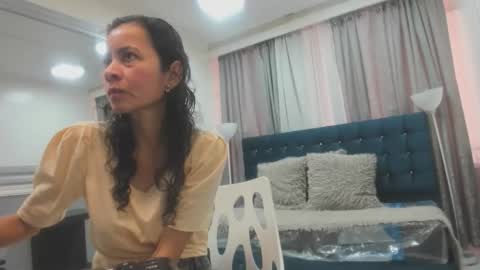 Victoria  grey  online show from 04/28/26, 06:35