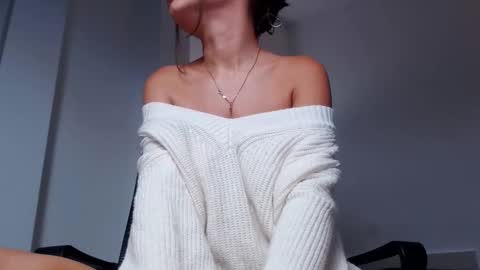 Snapshot of victoria__harris chatting on 10/08/25, 11:30 Victoria online show from 10/08/25, 11:30