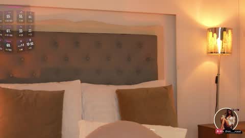         online show from 03/10/25, 04:03