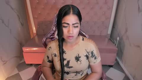 victoria_b_ online show from 10/01/25, 08:04