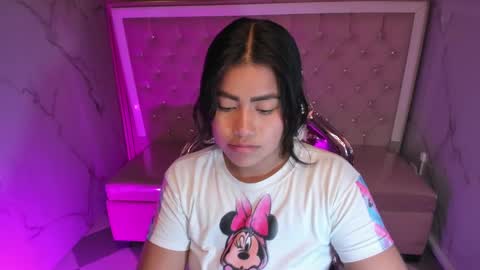 victoria_b_ online show from 10/02/25, 07:43