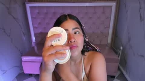 victoria_b_ online show from 10/03/25, 08:06