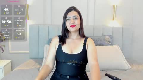 victoria  online show from 11/03/25, 07:15