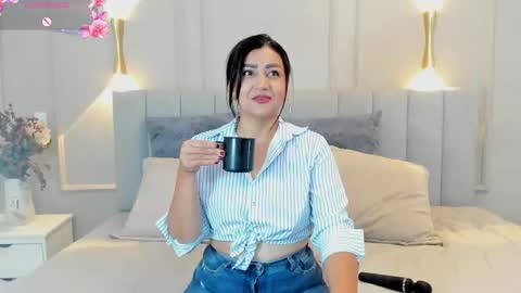 victoria  online show from 11/05/25, 07:25