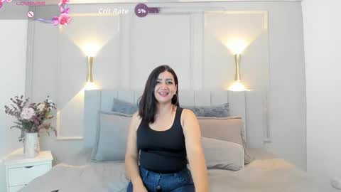 victoria  online show from 12/15/25, 07:29