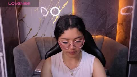 victoria_castillo_b online show from 02/28/26, 03:07