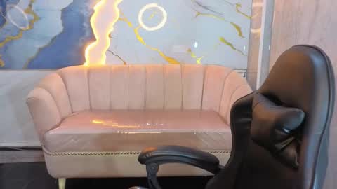 victoria_castillo_b online show from 03/29/26, 07:36