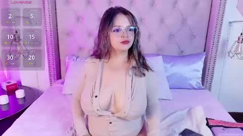 victoria_cherry_ online show from 04/16/26, 11:11