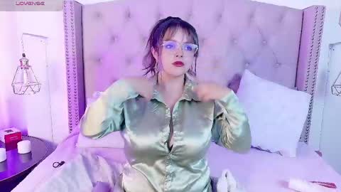 victoria_cherry_ online show from 04/20/26, 11:35